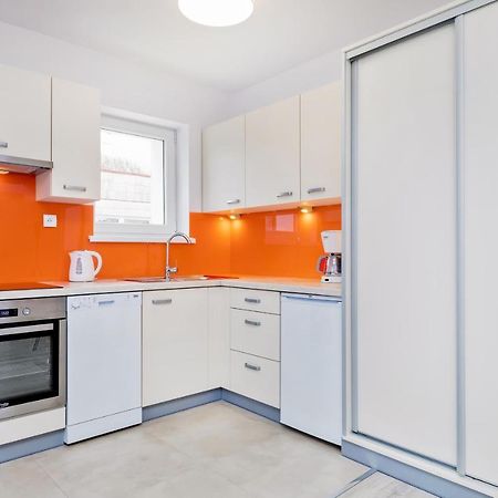 Willa Jalowcowa By Jantar Apartamenty Kolobrzeg 格里兹鲍 外观 照片